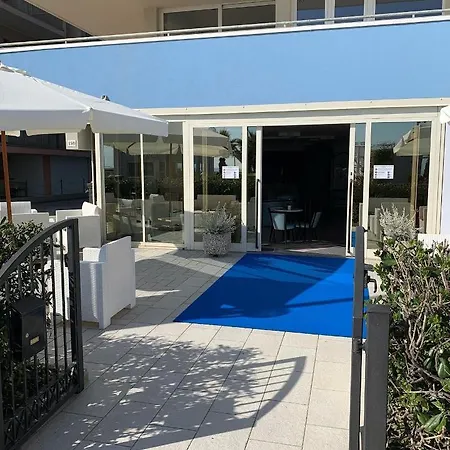 克罗齐德尔苏德酒店 里米尼