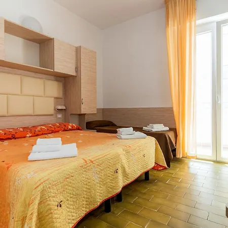 Hotell Croce Del Sud 3*